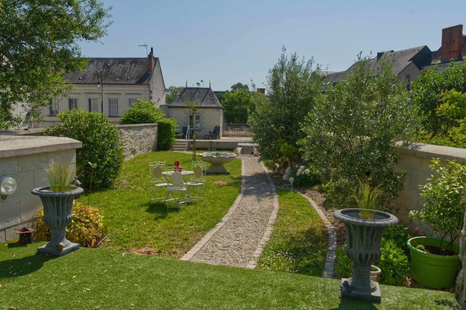 L'Elegante Hotel Loches Exterior photo